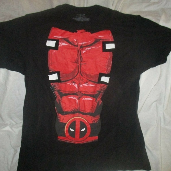 Marvel Men's Deadpool Six Pack Chest T-SHIRT LARGE - Picture 1 of 3